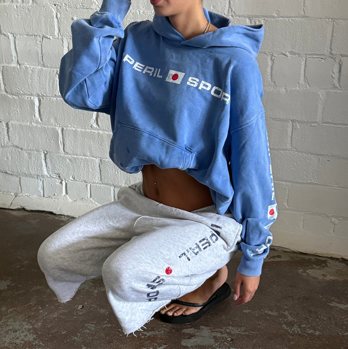 V2 SPORT HOODIE