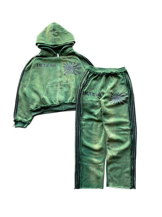 V2 Rising Sun Sweatsuit