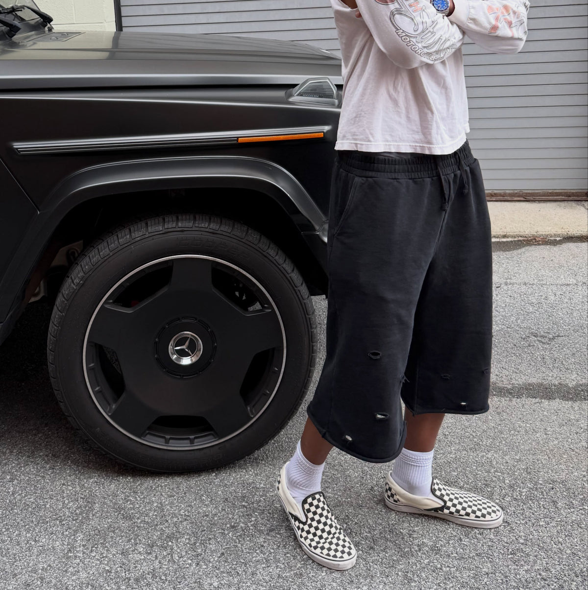 BLACK BASIC 3/4 SHORTS